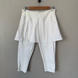 Tuckernuck Sport Compression Skirted Capri Leggings